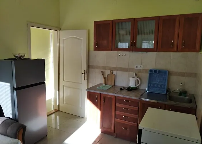 Apartments Dakovic M